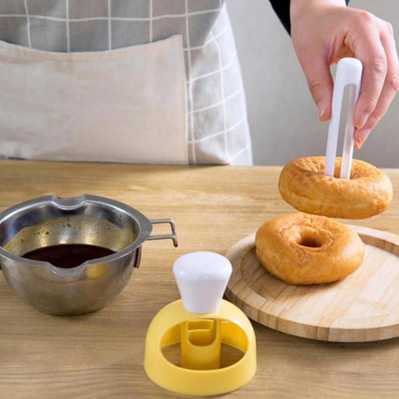 Creative Kitchen Accessories Gadgets Donut Mold Cutter Food Desserts Maker Suppl gallery