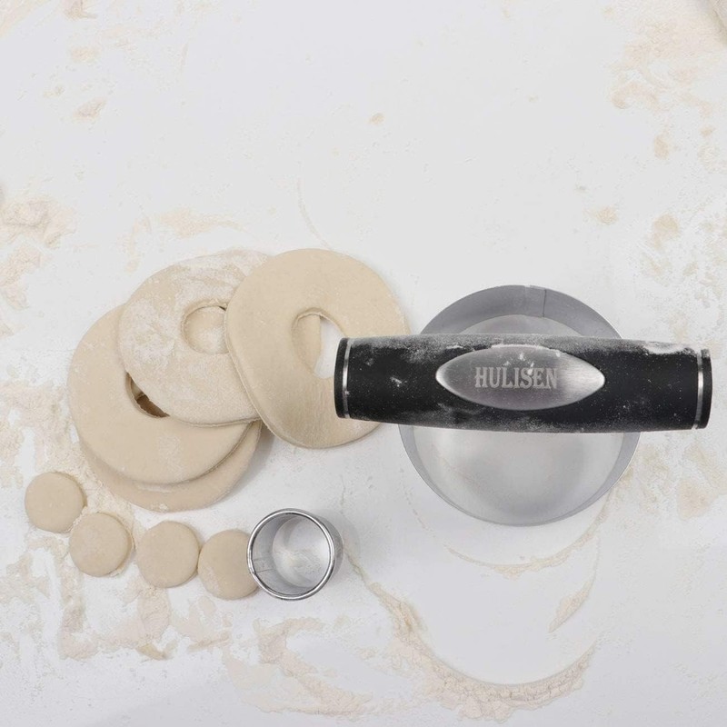Round Dough Cutter with Soft Handle gallery