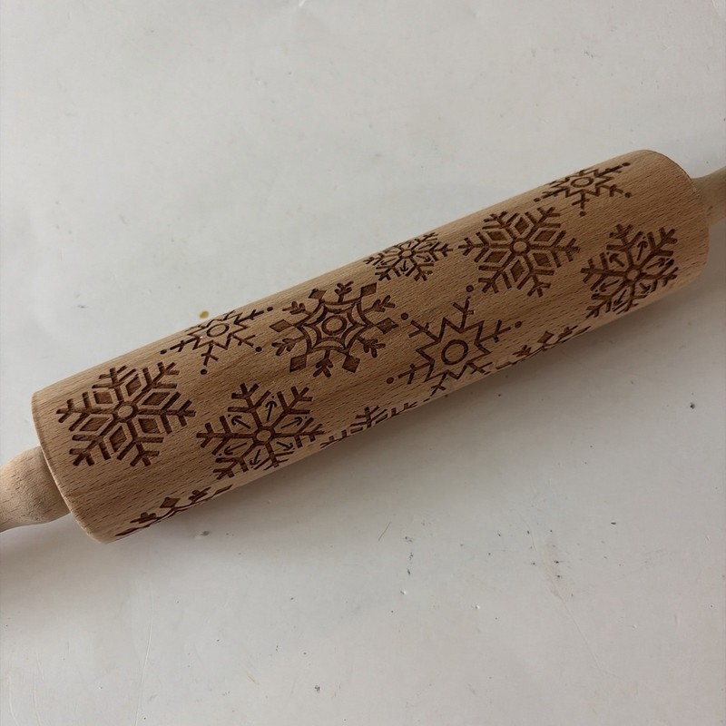 Christmas Rolling Pin Wood Carved Embossed Roller Snowflakes NWOT gallery