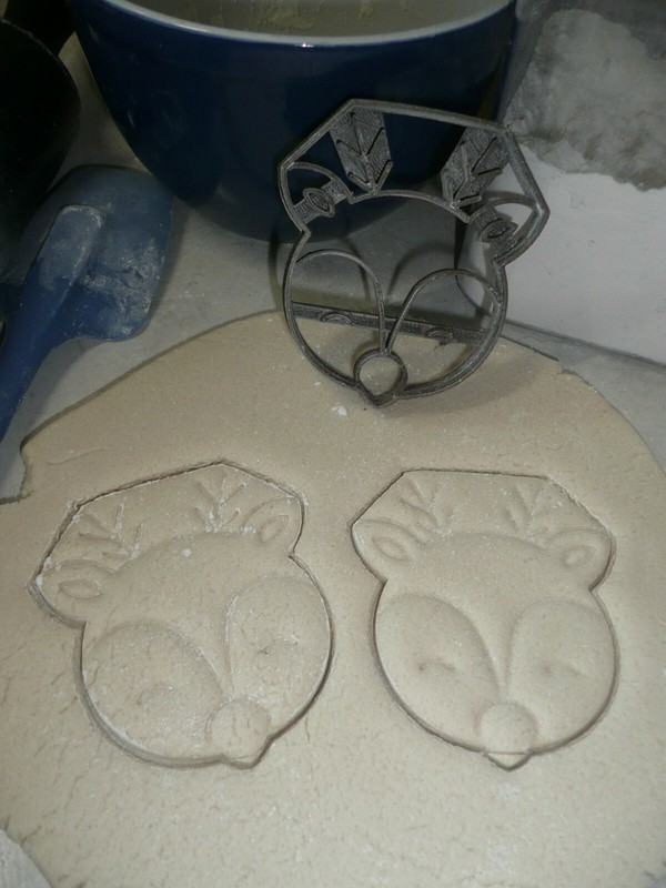 DEER FACE CUTE ANIMAL MAMMAL OUTDOORS SPECIAL OCCASION COOKIE CUTTER USA PR3467 gallery