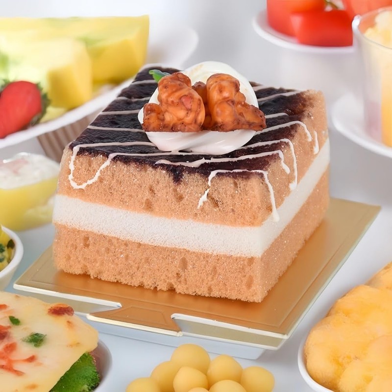 100 PCS Gold Square Mini Cake Boards, 9x8.4 cm, Mousse Cake Base, Paper Plates gallery