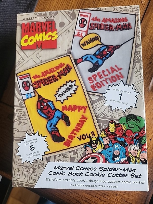 Marvel Comics Spider-Man Comic Book Cookie Cutter Set. NEW IN BOX
