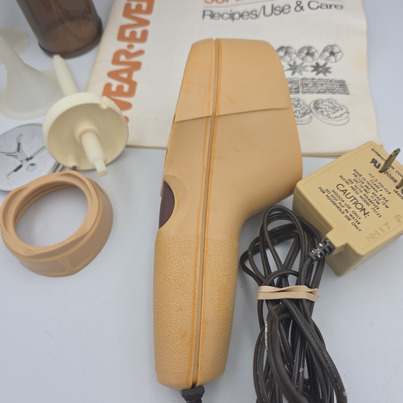 Vintage Wear Ever Super Shooter Electric Cookie Pastry Press Gun TESTED WORKS gallery