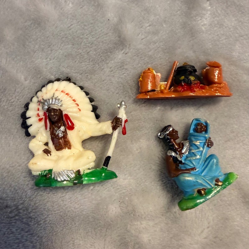 Vintage Plastic Cake Topper Lot of 5 Native American Totem Figures gallery