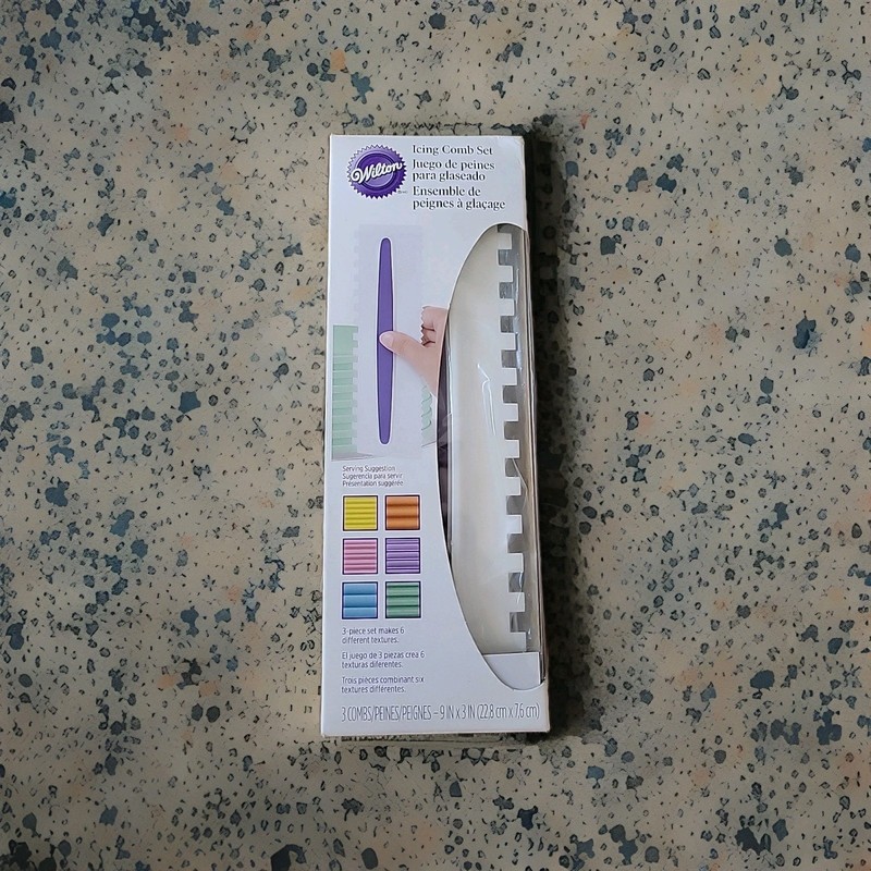 Wilton Icing Smoother Comb Set-3 Piece, White/Purple
