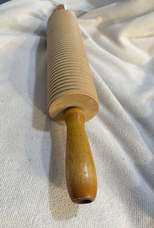 Set of 2 Wooden Textured Embossing Rolling Pins, Red & Brown Handles gallery