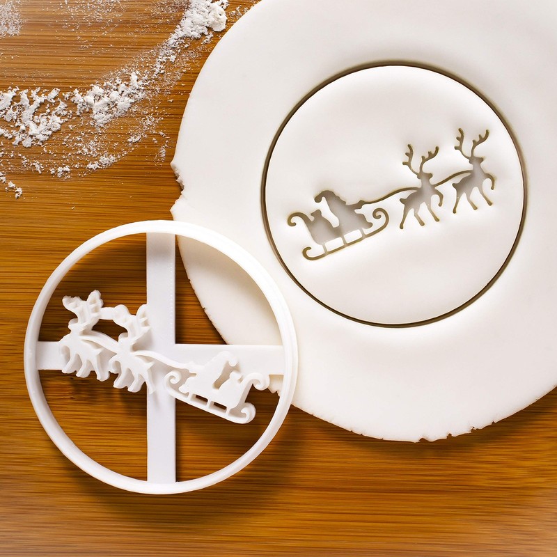 Set of 2 Christmas cookie cutters (Designs: Christmas Tree and Santa Claus wi... gallery