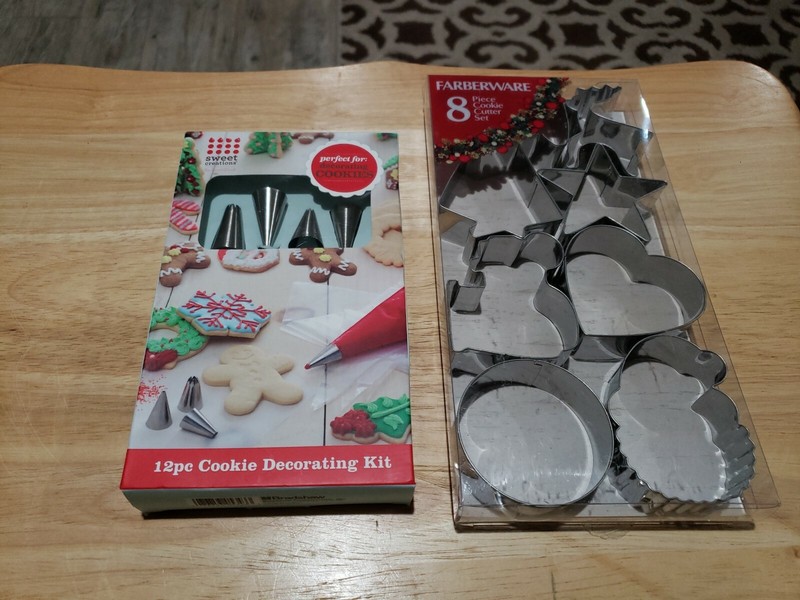 Cookie Cutting & Decorating Set