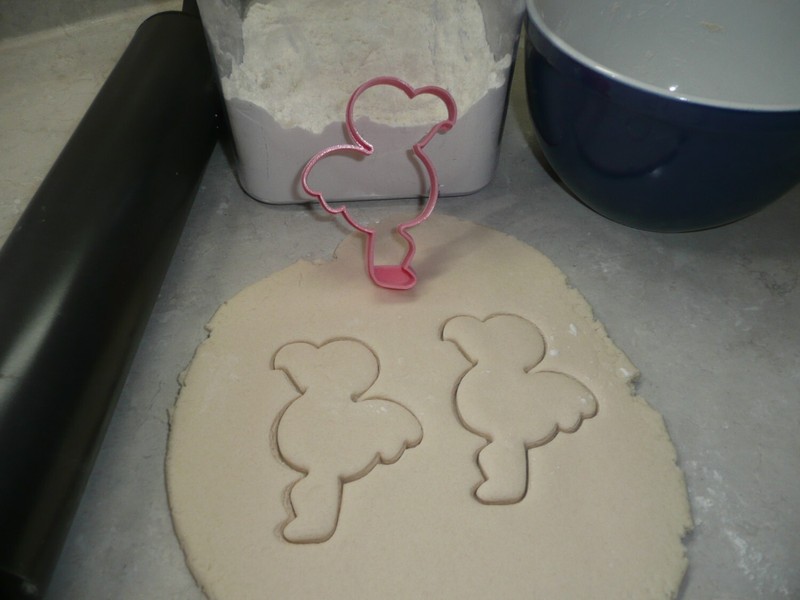 FLAMINGO ON ONE LEG PINK WATER BIRD OUTLINE COOKIE CUTTER MADE IN USA PR4966 gallery