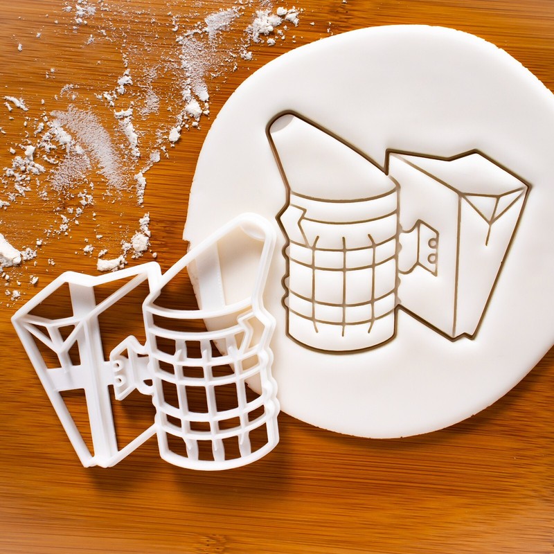 Beekeeper Smoker Cookie Cutter – bee apiculturist honey apiculture hive apiary