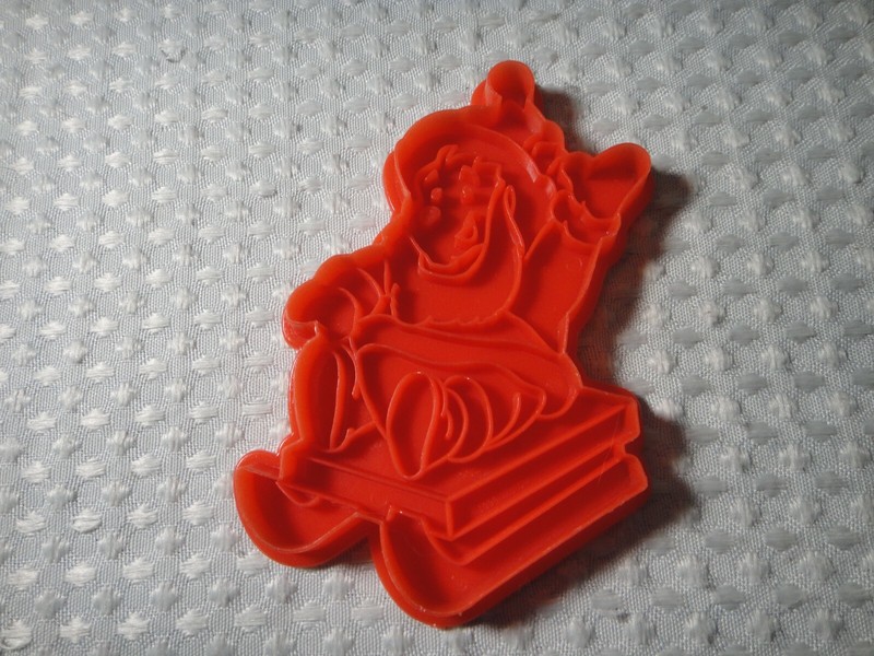 Vintage 1996 Disney Wilton Winnie the Pooh on Sled Red Plastic Cookie Cutter