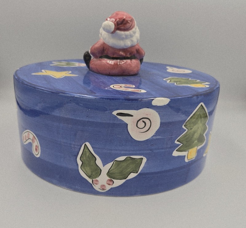 Nantucket Cake Plate Cover Lid Christmas Theme Santa Topper 7" H gallery