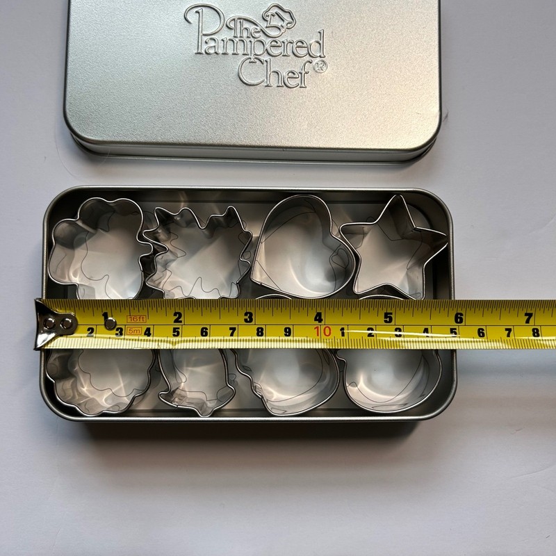 Pampered Chef Creative Cutters Set of 8 Stainless Steel Mini Cookie Cutters Tin gallery