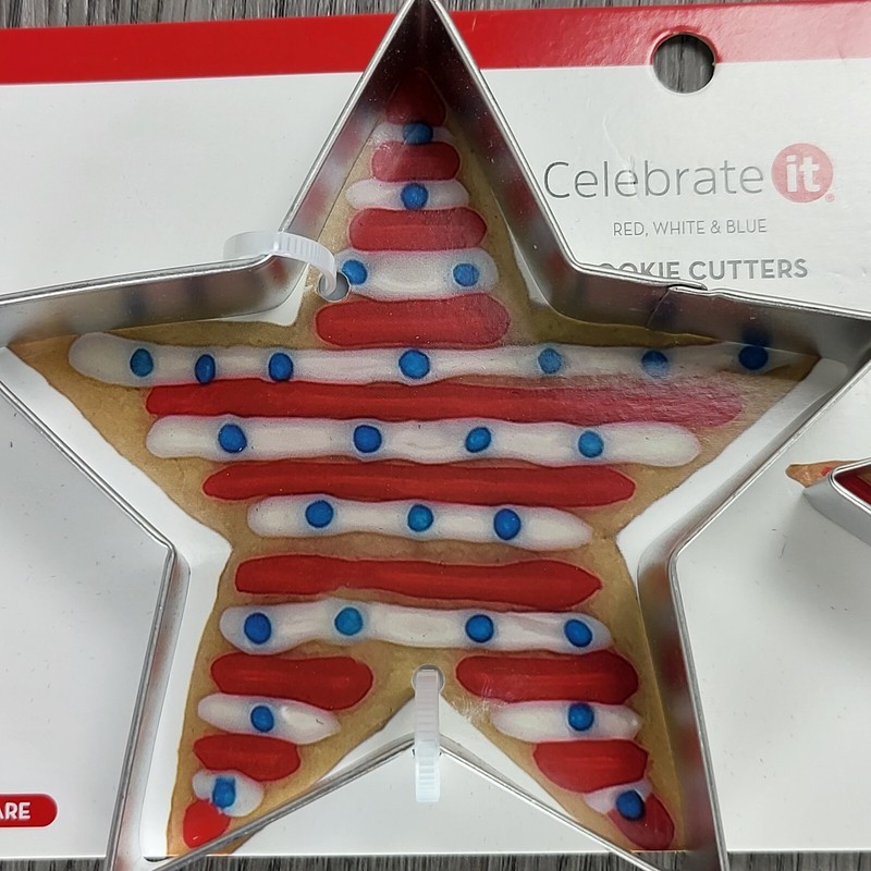 Celebrate It Cookie Cutters Star 2pc Bakeware USA Holiday #686796 99415-2021-12 gallery