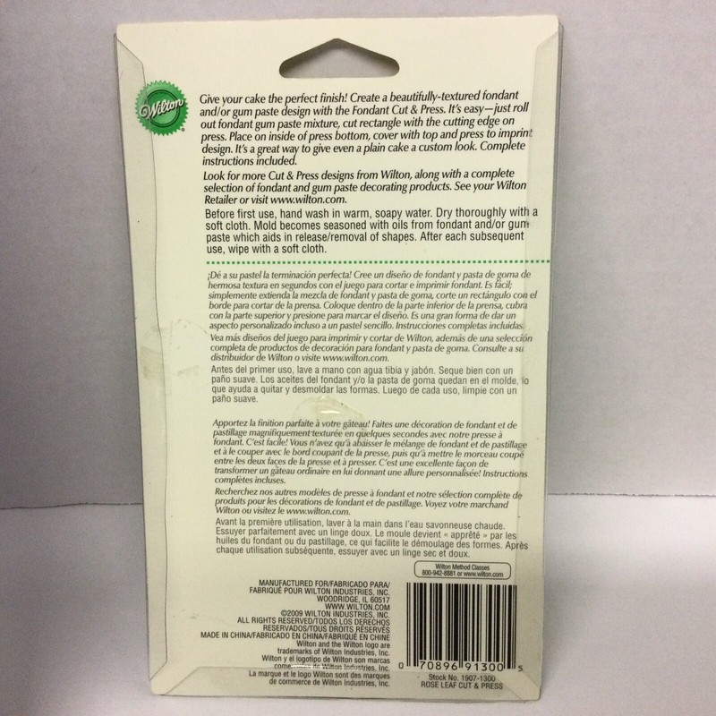 Wilton Cutting Decorating Stamp Set of 2 cake Decorating Supplies Cut/Press New gallery