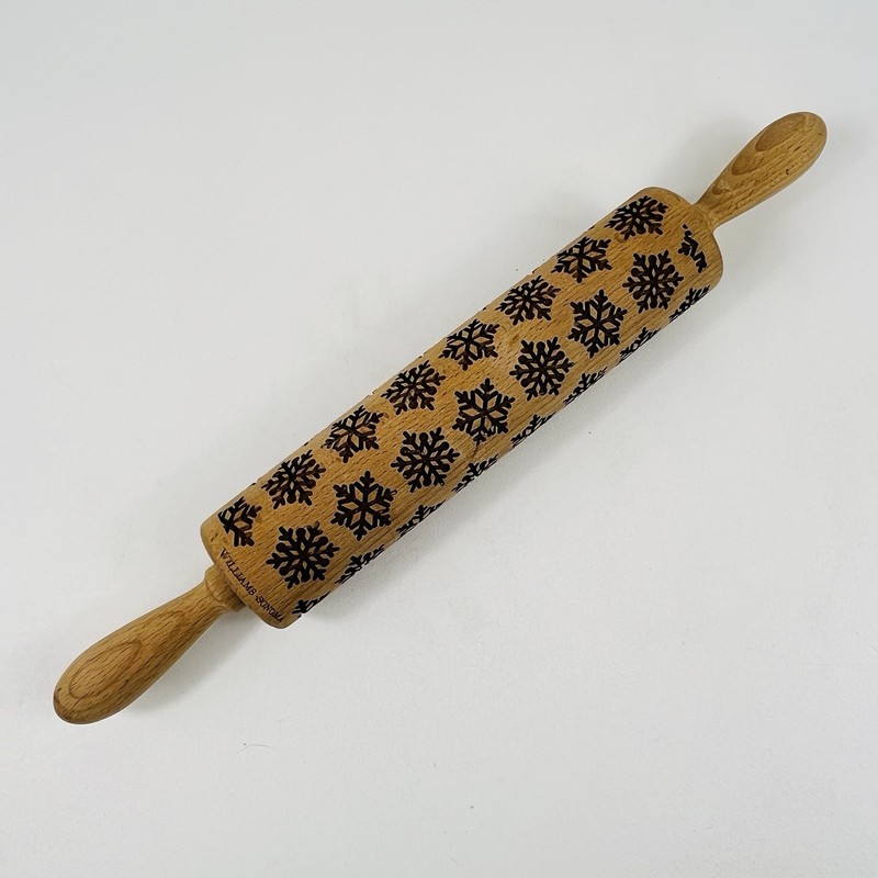 Williams Sonoma Wooden Rolling Pin Embossed Snowflakes Christmas Holiday 17.75″