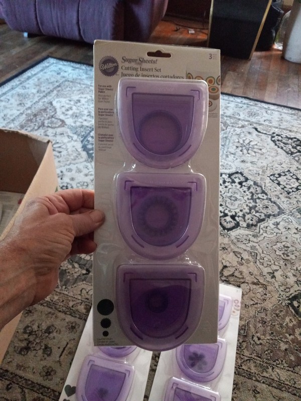 Wilton Cake Decorating Sets - Sugar Sheets - Insert, Cutter, Punch Set, lot of 9 gallery