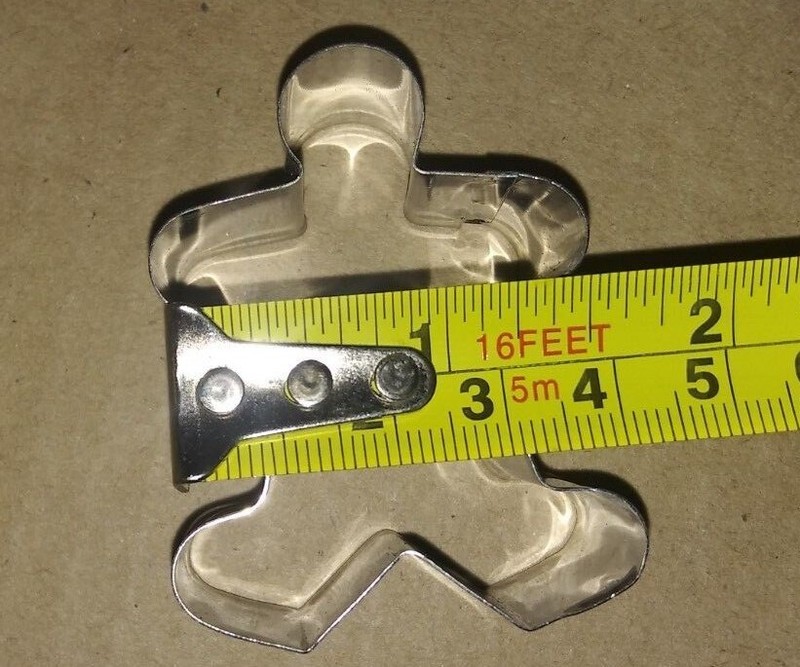 Kitchen Collections Set of 2 Metal GINGERBREAD MAN SHAPED Cookie Cutters gallery