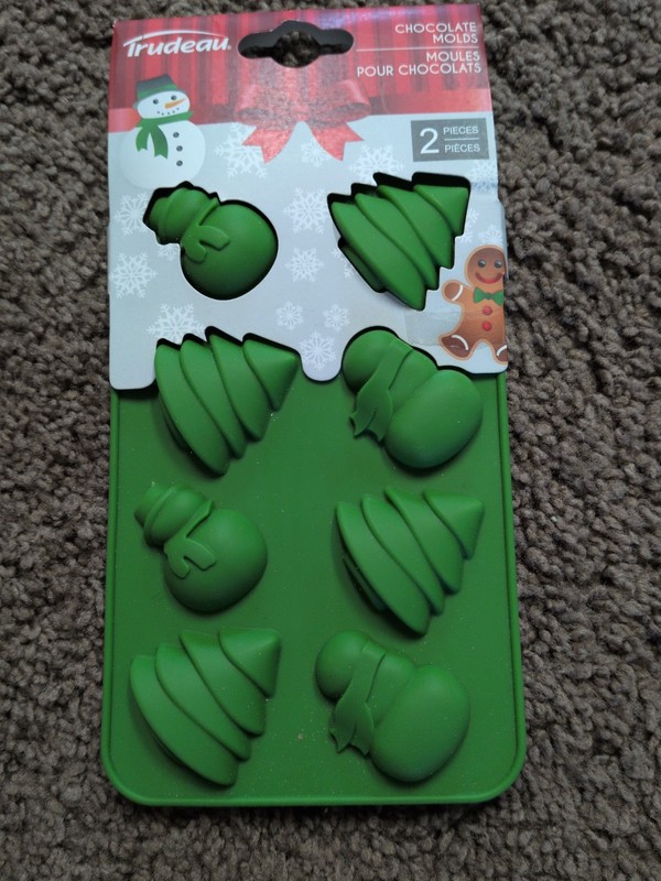 Lot Of 16 (Eight-2 Packs) Brand New Trudeau Christmas Chocolate Molds gallery