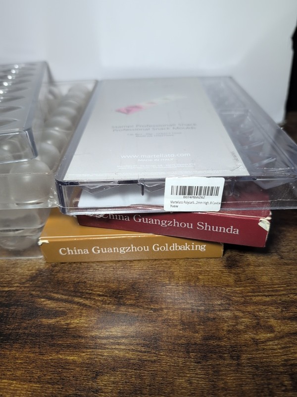 Lot of 7 Chocolate Molds Polycarbonate Greyas Martellato Shunda Goldbaking gallery