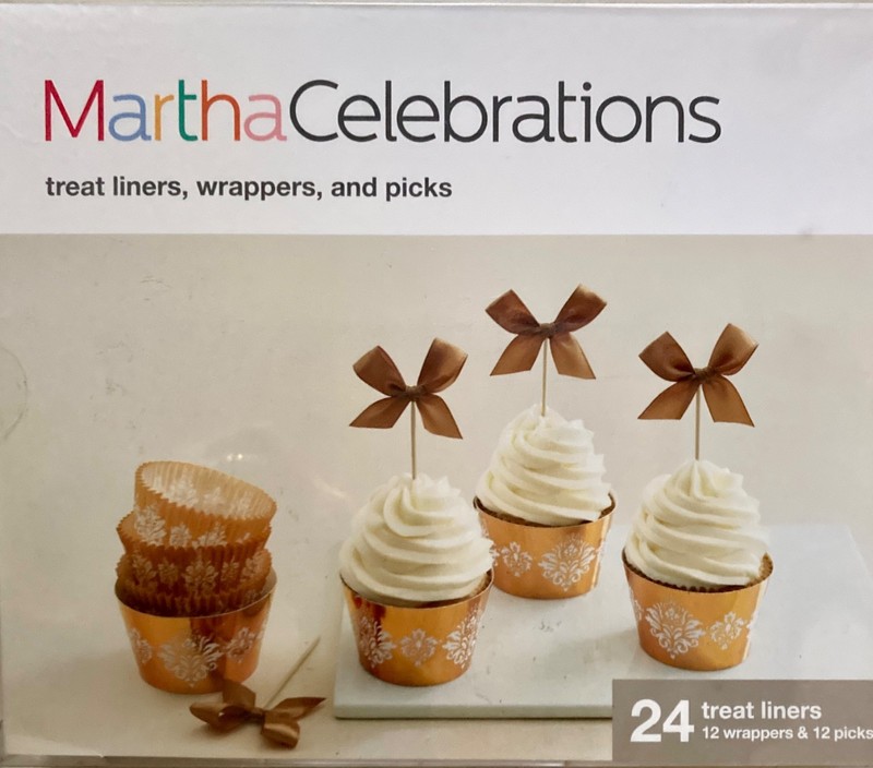 MARTHA STEWART CELEBRATIONS CUPCAKE PARTY 24 TREAT LINERS 12 WRAPPERS & 12 PICKS gallery