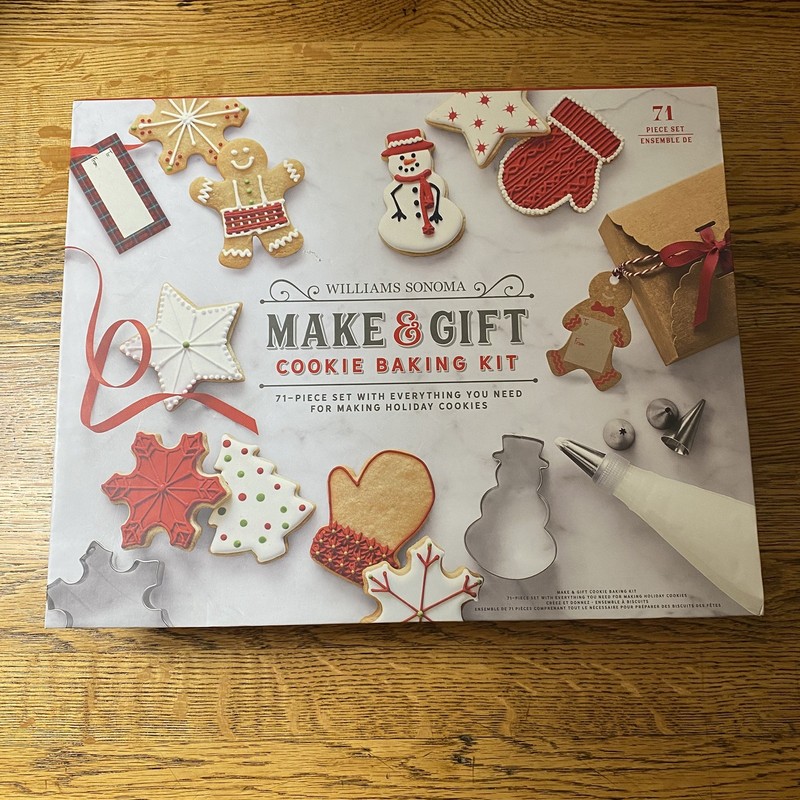Williams Sonoma Make & Gift Cookie Baking Kit 71-Piece Set New/Open Box