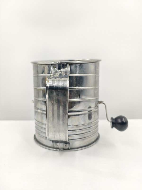 Metal Flour Sifter 5 Cup Hand Crank Baking Kitchen Tool Stainless Steel Mesh gallery