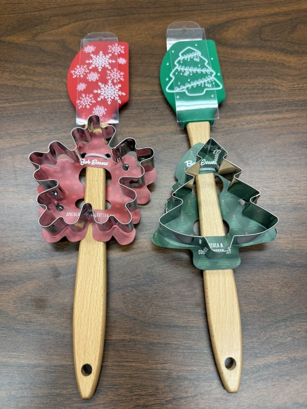 NEW Bob Evans Christmas Tree & Snowflake Spatula with Cookie Cutter SET OF 2 gallery