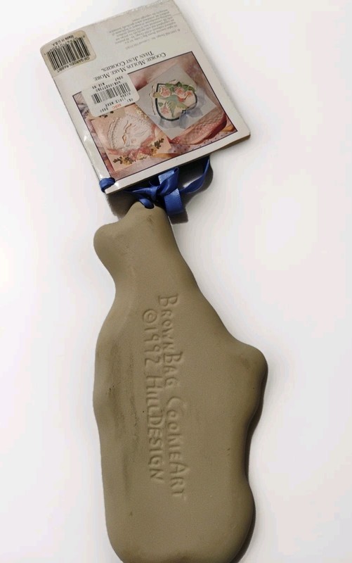 NWT Brown Bag Cookie Art, 1992 Hill Design, “Peter Rabbit” Cookie Mold gallery