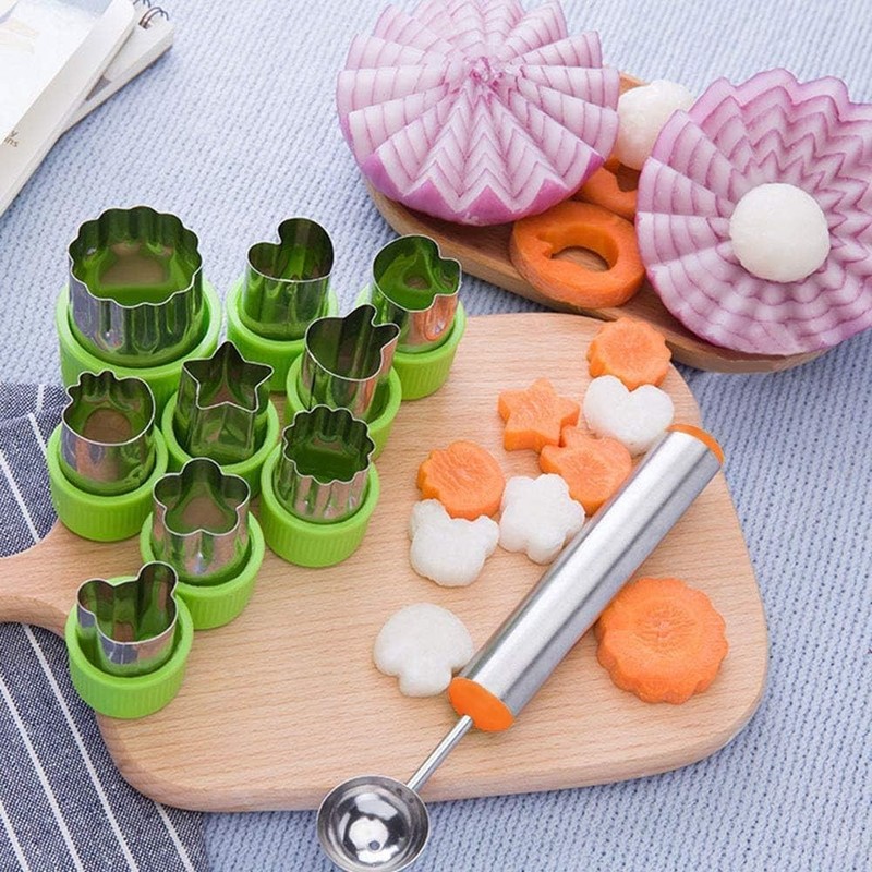 Creative Baking Set for 12-Piece Cookie Cutters with Ergonomic Handles, Green gallery