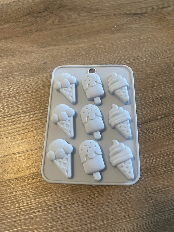 Sweet Treat Mold Ice Cream Summer Time Treats