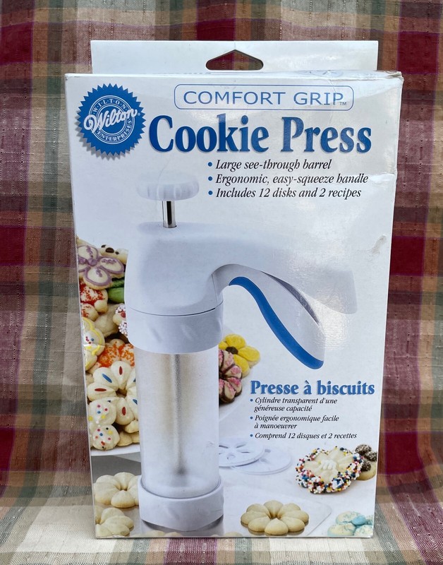 Wilton Comfort Grip Cookie Press | 12 Discs | Easy Squeeze Ergonomic 