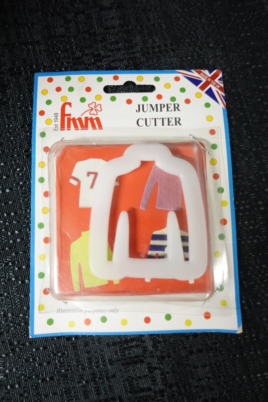FMM Jumper cutter / sugarcraft / ugly sweater / NEW / SKT bakery