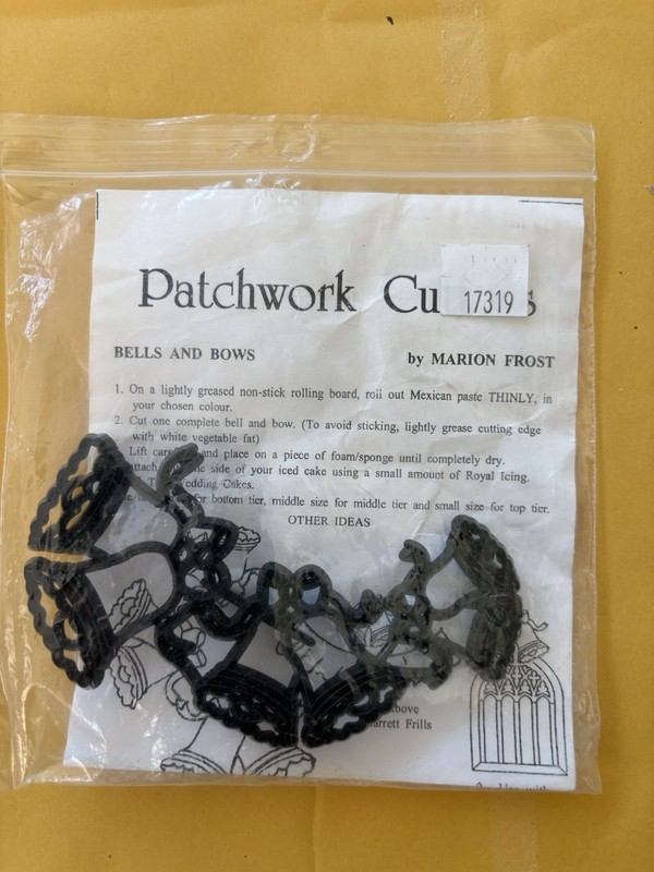 Patchwork Cutters Bells And Bows Marion Frost Cake Decorating Fondant Gumpaste