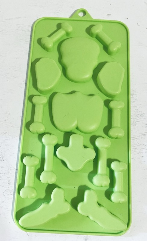 5 Silicone Halloween Themed Fondant Candy Chocolate Gummy Soap Jello Epoxy Mold gallery