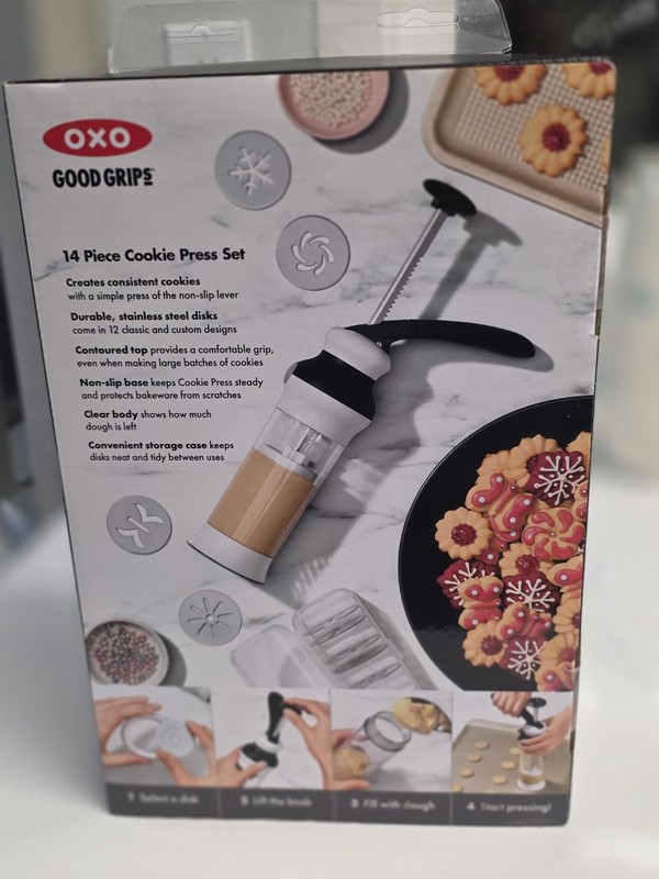 New In Box OXO Good Grips 14-Piece Cookie Press Set gallery