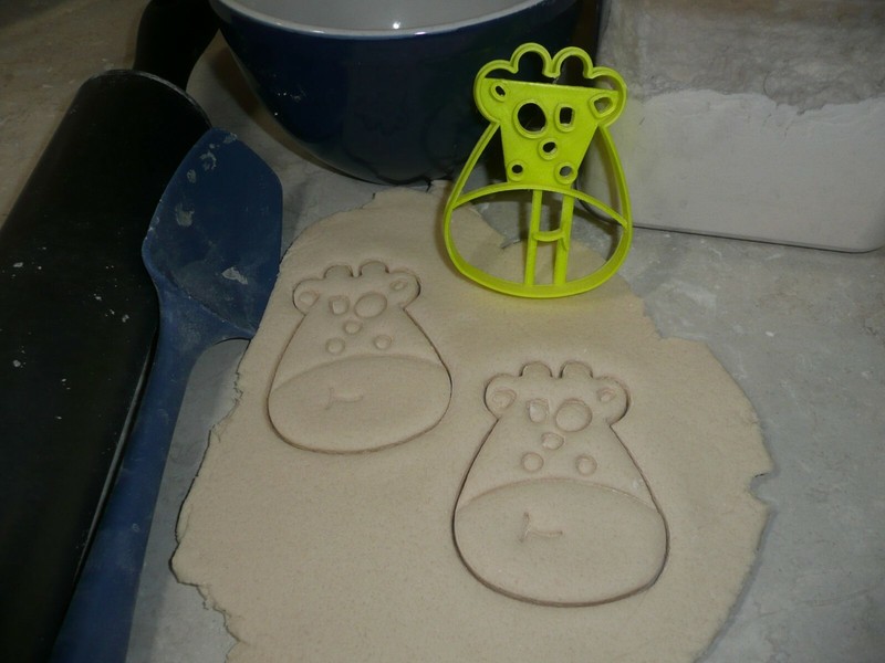 GIRAFFE DETAILED FACE HEAD TALL ANIMAL ZOO SAFARI LONG COOKIE CUTTER USA PR2627 gallery