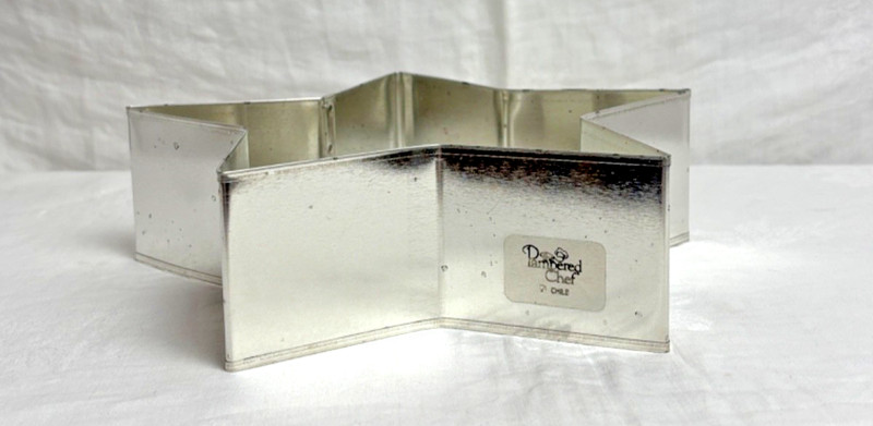 The Pampered Chef Star Form/Insert #1545 gallery