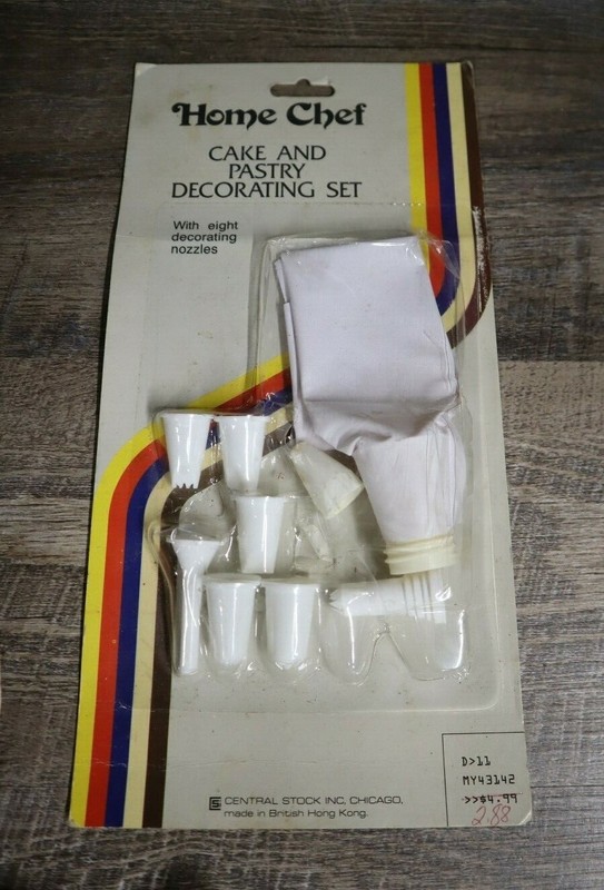 Vintage *LOT OF* Cake Frosting Icing Piping Decorating Tips Nozzles Metal Plasti gallery