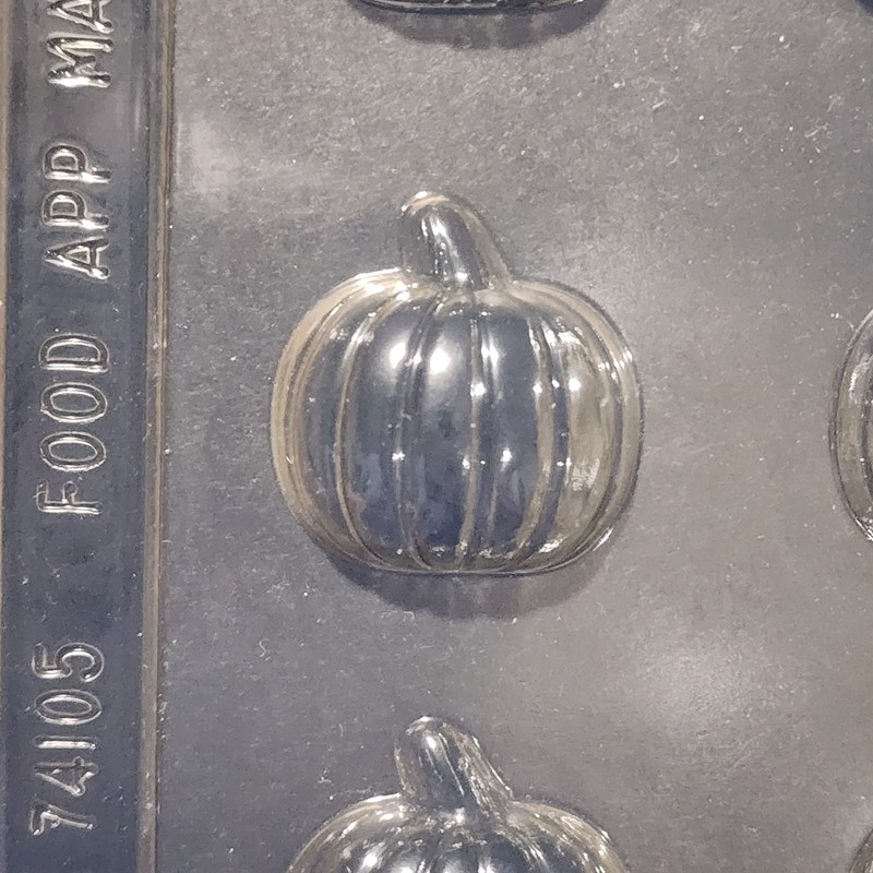 Mixed Lot of 16 Clear Plastic Chocolate Molds Pumpkin Tree Texas Cups Bells Star gallery