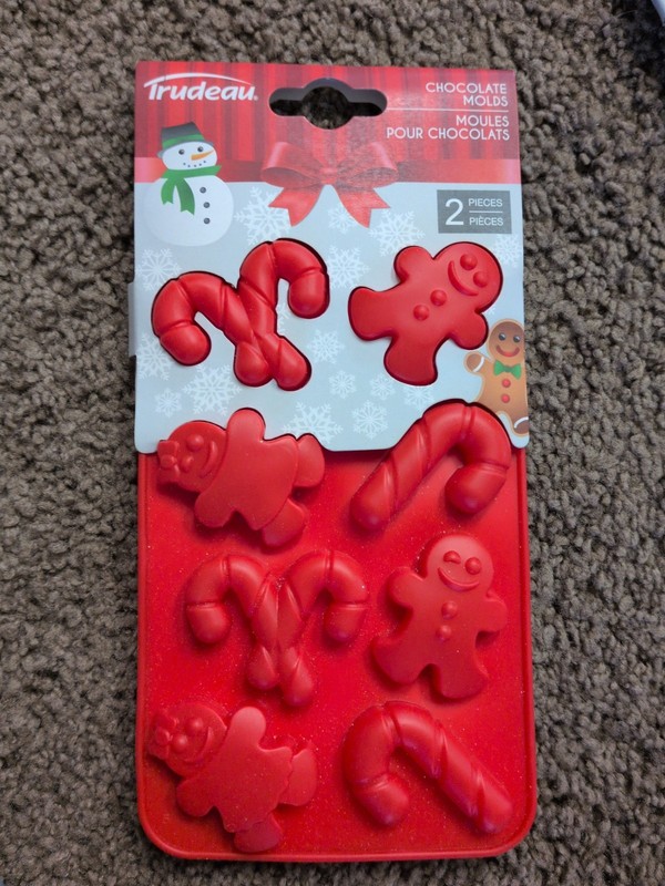 Lot Of 16 (Eight-2 Packs) Brand New Trudeau Christmas Chocolate Molds gallery