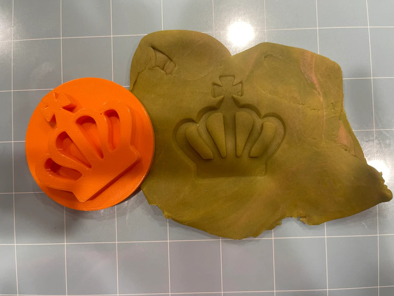 Royal Crown Embosser/Stamp Cake Cookie Embosser, Icing Stamp gallery