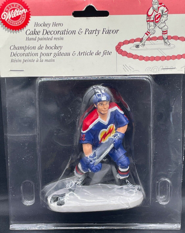 Vintage Wilton Hockey Hero 3 1/2″ Cake Topper Hard Plastic Decoration Player NEW