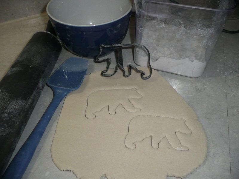 BEAR FURRY PAW MOUNTAIN OUTDOORS ANIMAL SET OF 3 COOKIE CUTTERS USA PR1420 gallery