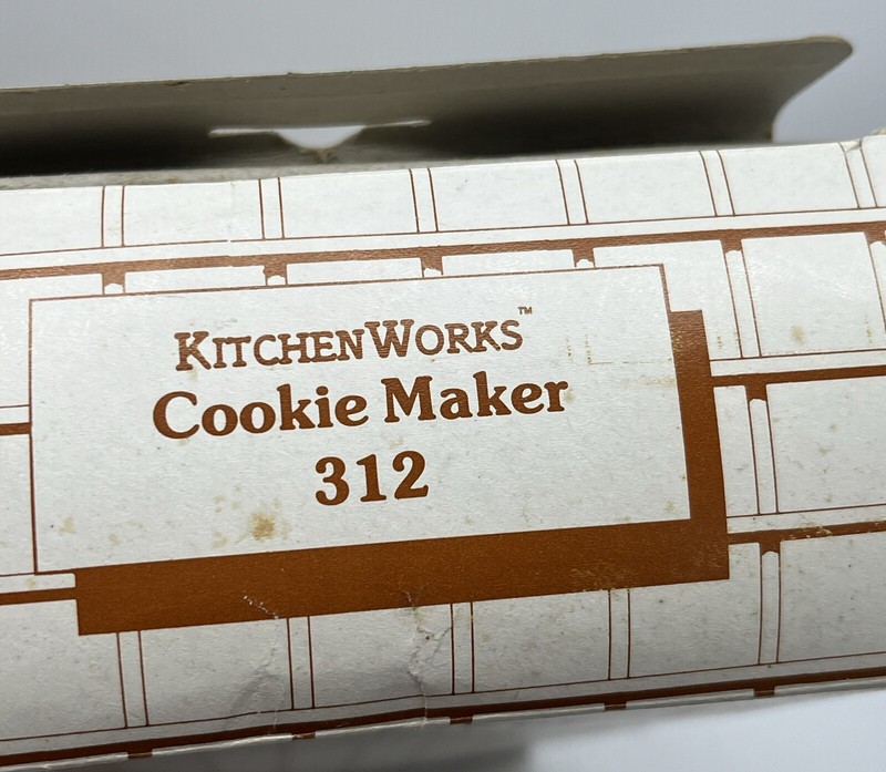 Vintage Kitchen Works 312A Cookie/Noodle Maker Press *Made in Italy *10 Shapes gallery