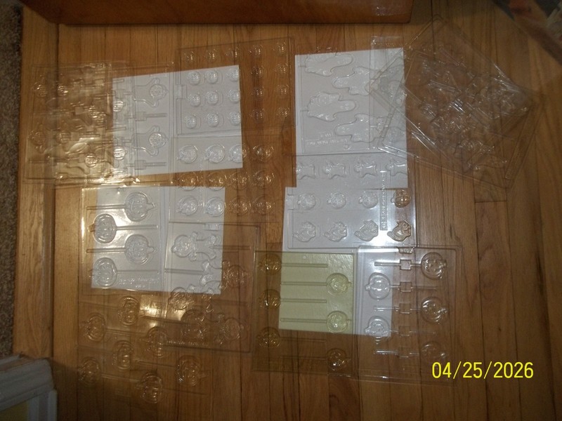 Vintage Halloween candy chocolate molds plastic Lot of 15