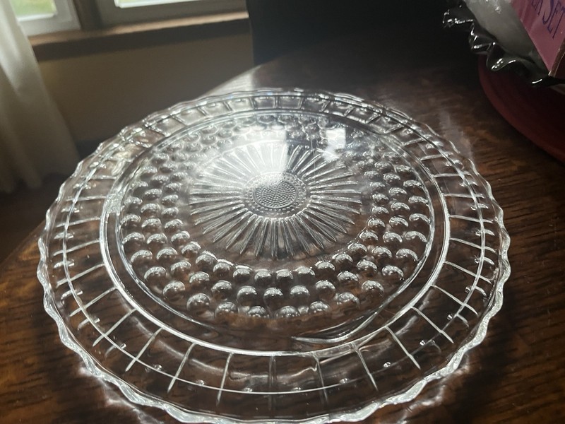 Vintage Federal Clear Glass Sunflower Pressed 11.25” 3 Footed Cake Plate Nice