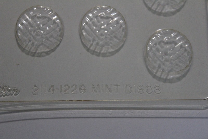 2 Lot Rare Vintage Wilton Candy Mold ACORDIAN RUFFLE, MINT DISCS 2114-1013, 1226 gallery