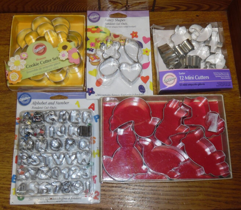 Assorted Wilton Cookie Cutters – Blossom Easter Fancy Alphabet Farm Animals