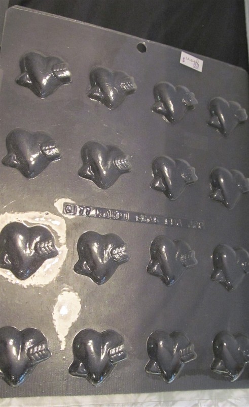 Heart With Arrow Valentine Mother Chocolate Candy Mold #0177 Used Mardi Gras